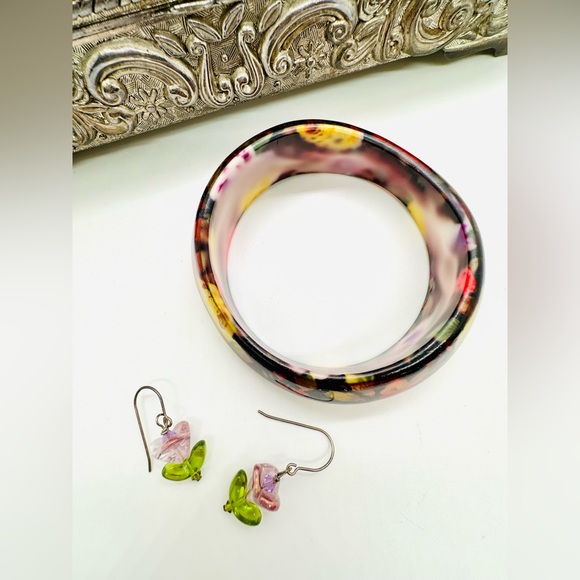 Vintage Tulip Glass Earrings & Floral bracelet - Picture 6 of 8